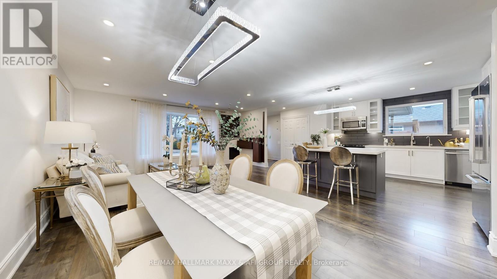 42 Devins Drive, Aurora, Ontario  L4G 2Z1 - Photo 16 - N12918258