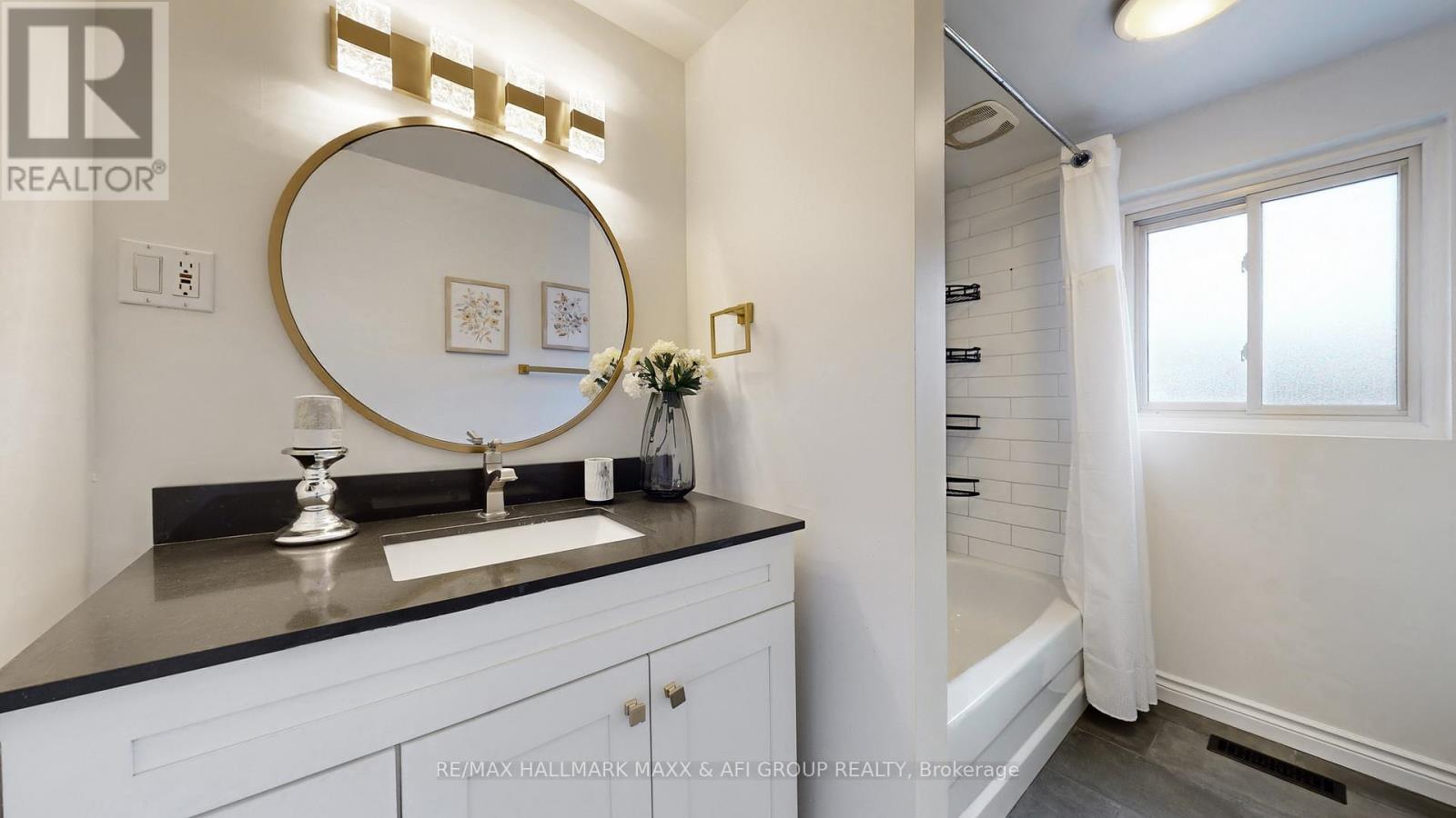 42 Devins Drive, Aurora, Ontario  L4G 2Z1 - Photo 36 - N12918258