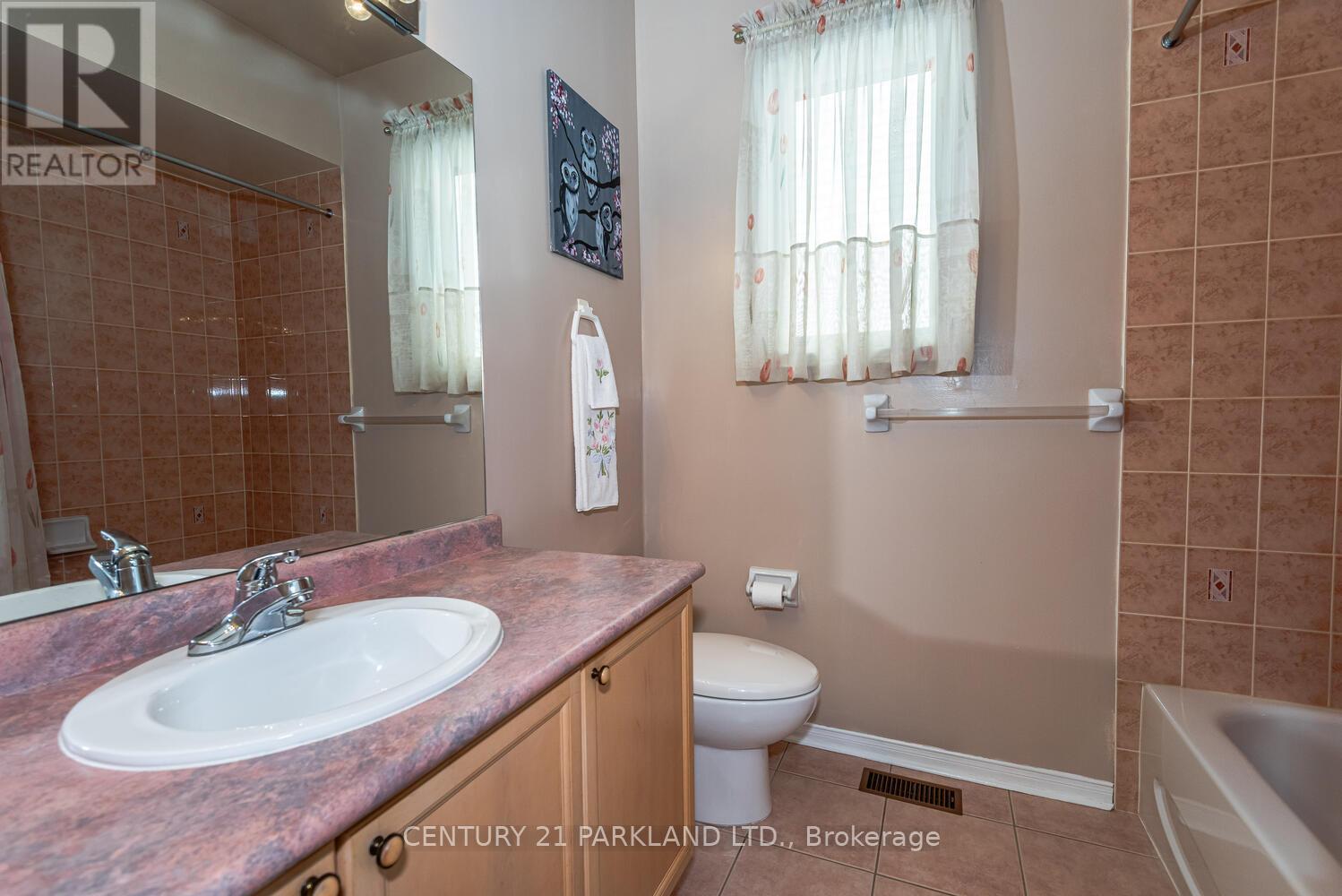 85 Canoe Avenue, Richmond Hill, Ontario  L4E 3Y2 - Photo 19 - N12918340