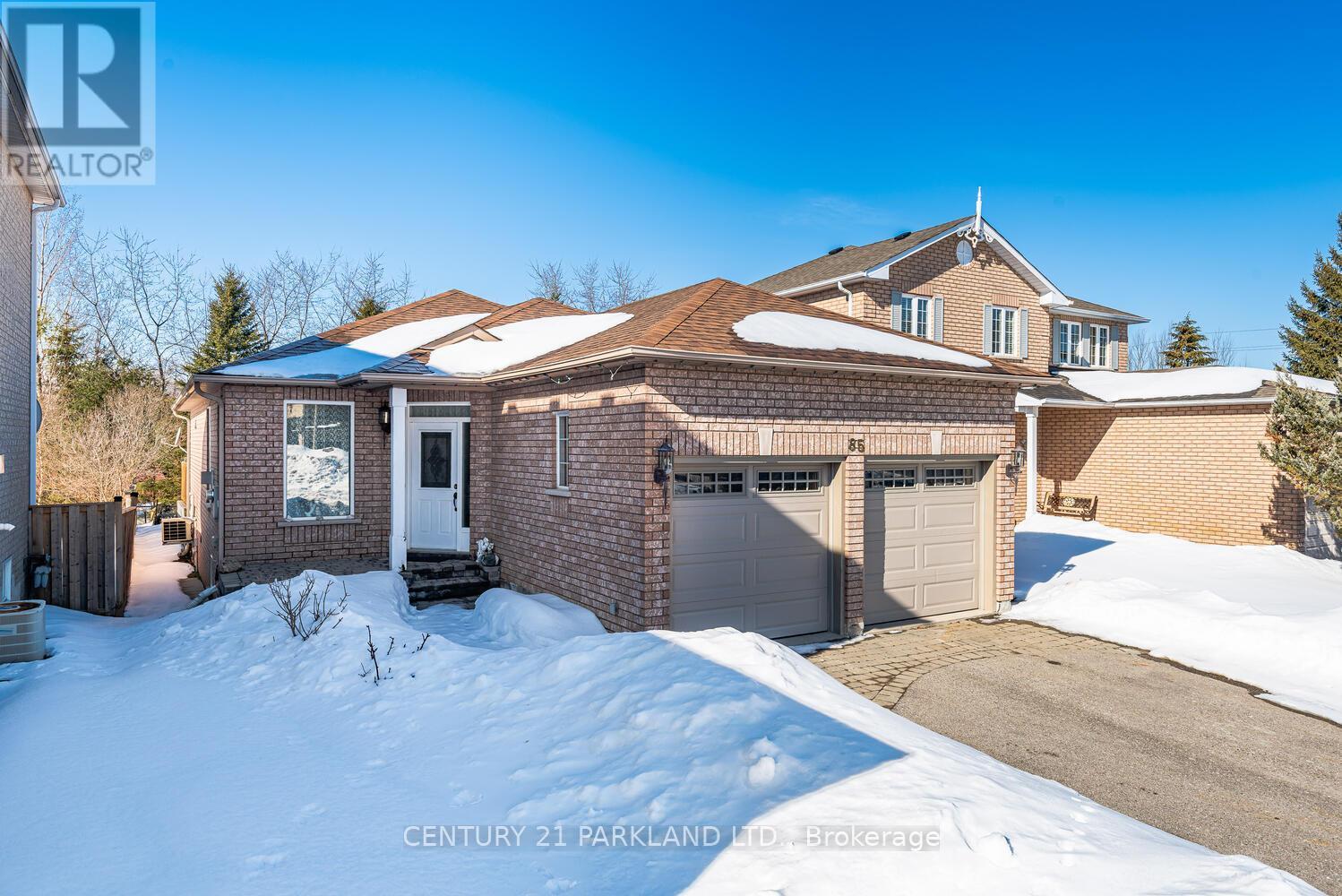 85 Canoe Avenue, Richmond Hill, Ontario  L4E 3Y2 - Photo 2 - N12918340