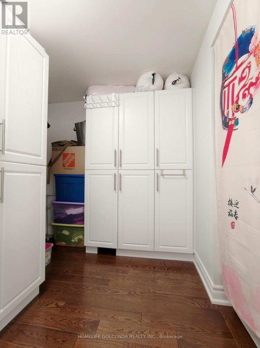 6 Summerfeldt Crescent, Markham, Ontario L3R 2B2 - Photo 13 - N12918348