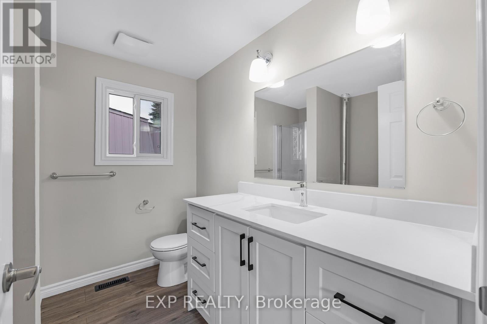 52 Corner Brook Trail, Innisfil, Ontario  L9S 1N6 - Photo 19 - N12918374