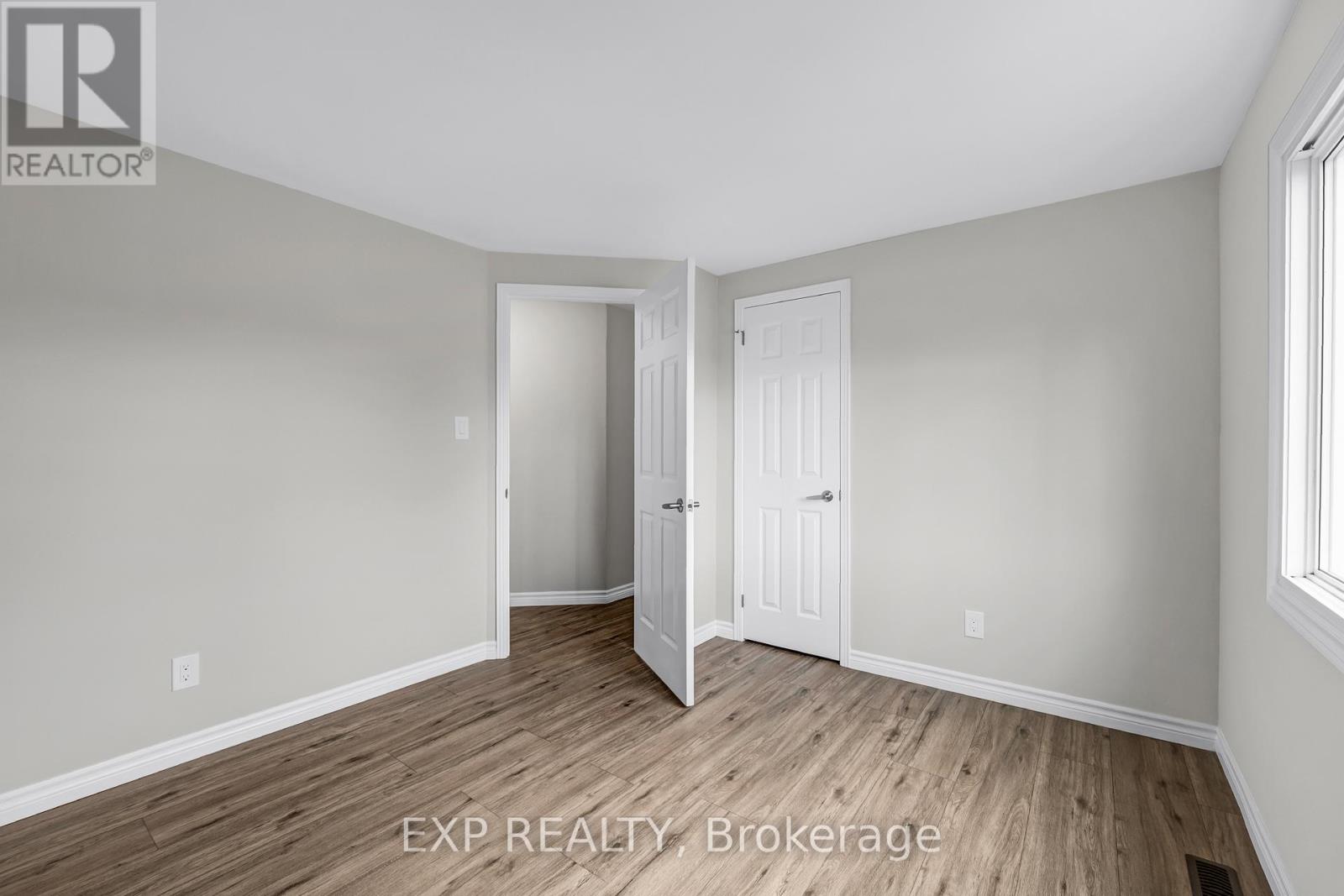 52 Corner Brook Trail, Innisfil, Ontario  L9S 1N6 - Photo 23 - N12918374