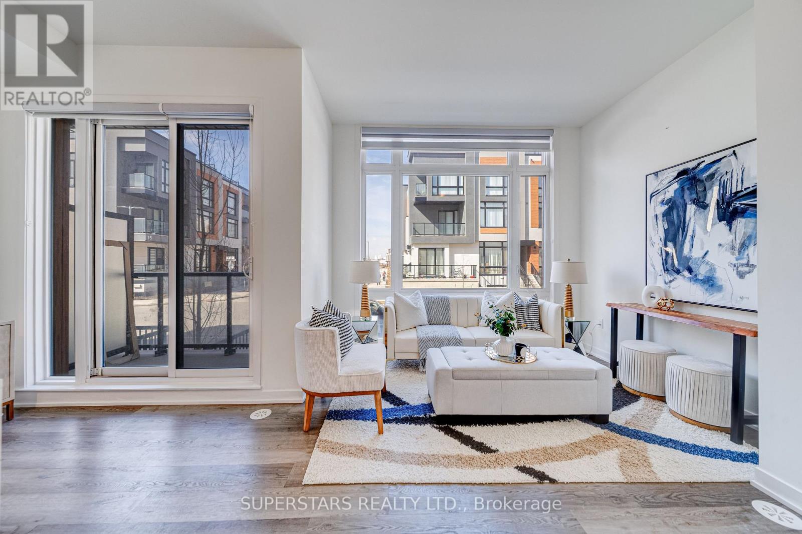 705 - 5 Steckley House Lane, Richmond Hill, Ontario  L4S 0N2 - Photo 5 - N12918400