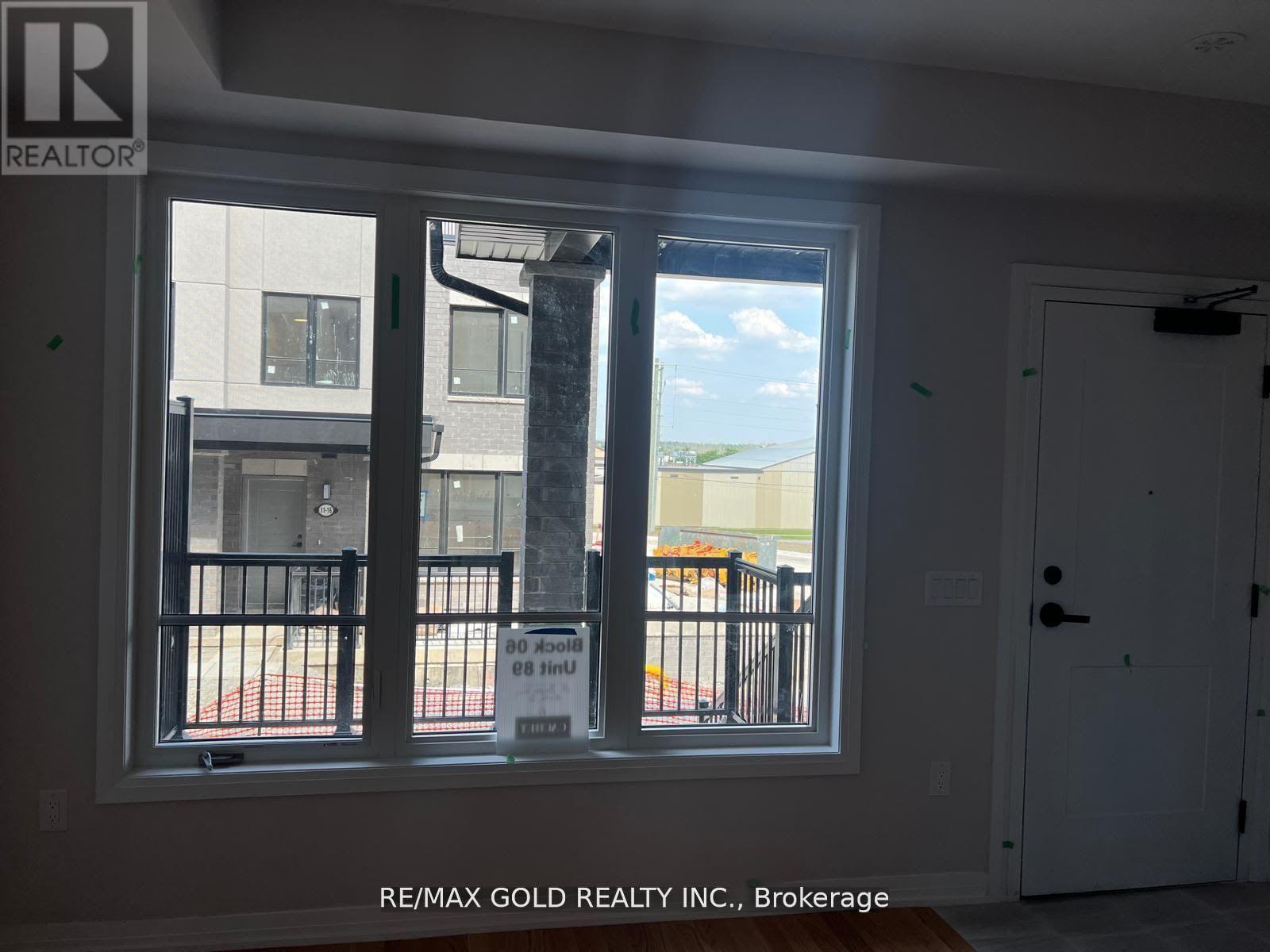 2 - 21 Baynes Way, Bradford West Gwillimbury, Ontario  L3Z 4M5 - Photo 5 - N12918416