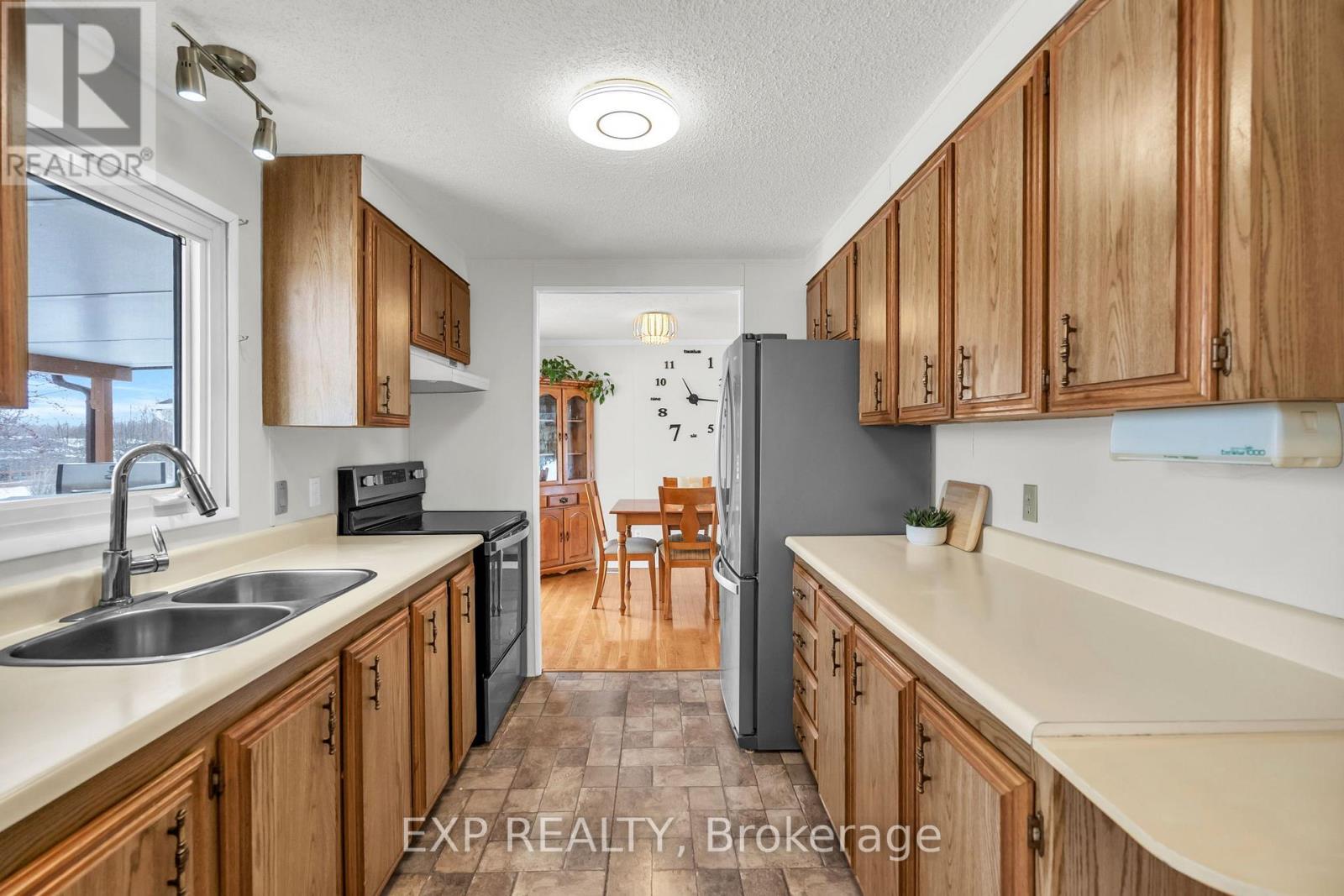 5 Inlet Court, Georgina, Ontario  L0E 1R0 - Photo 21 - N12918458