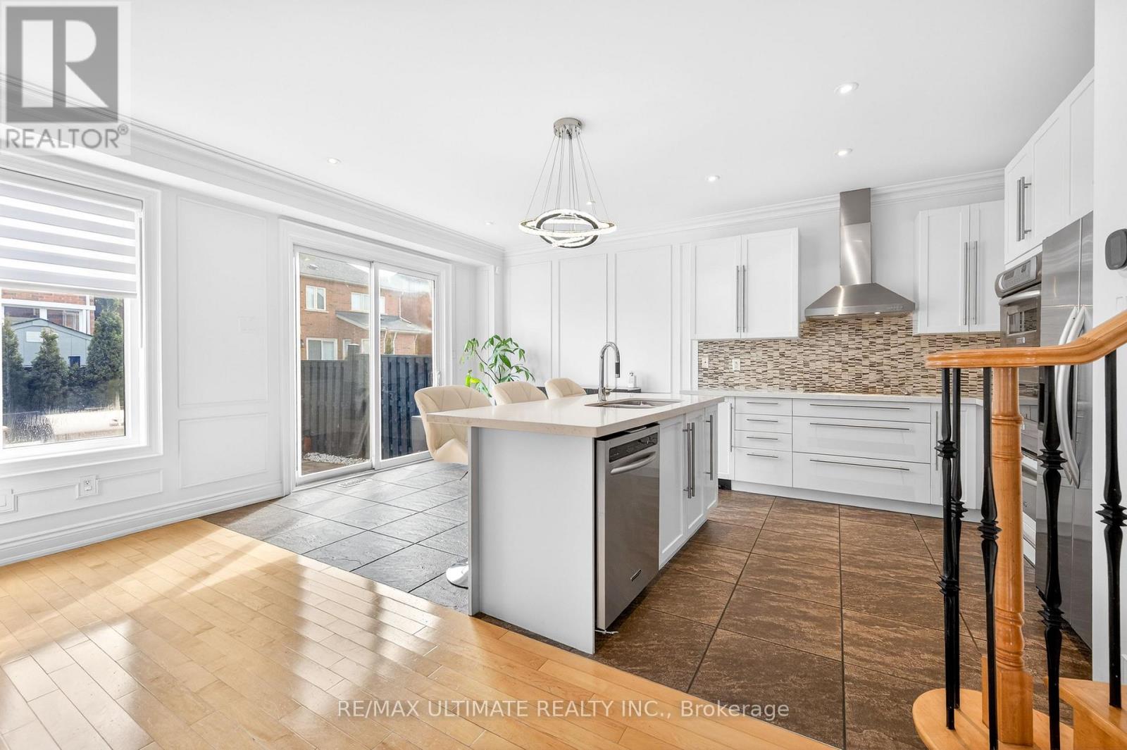 43 Pitney Avenue, Richmond Hill, Ontario  L4E 4Y5 - Photo 13 - N12918468