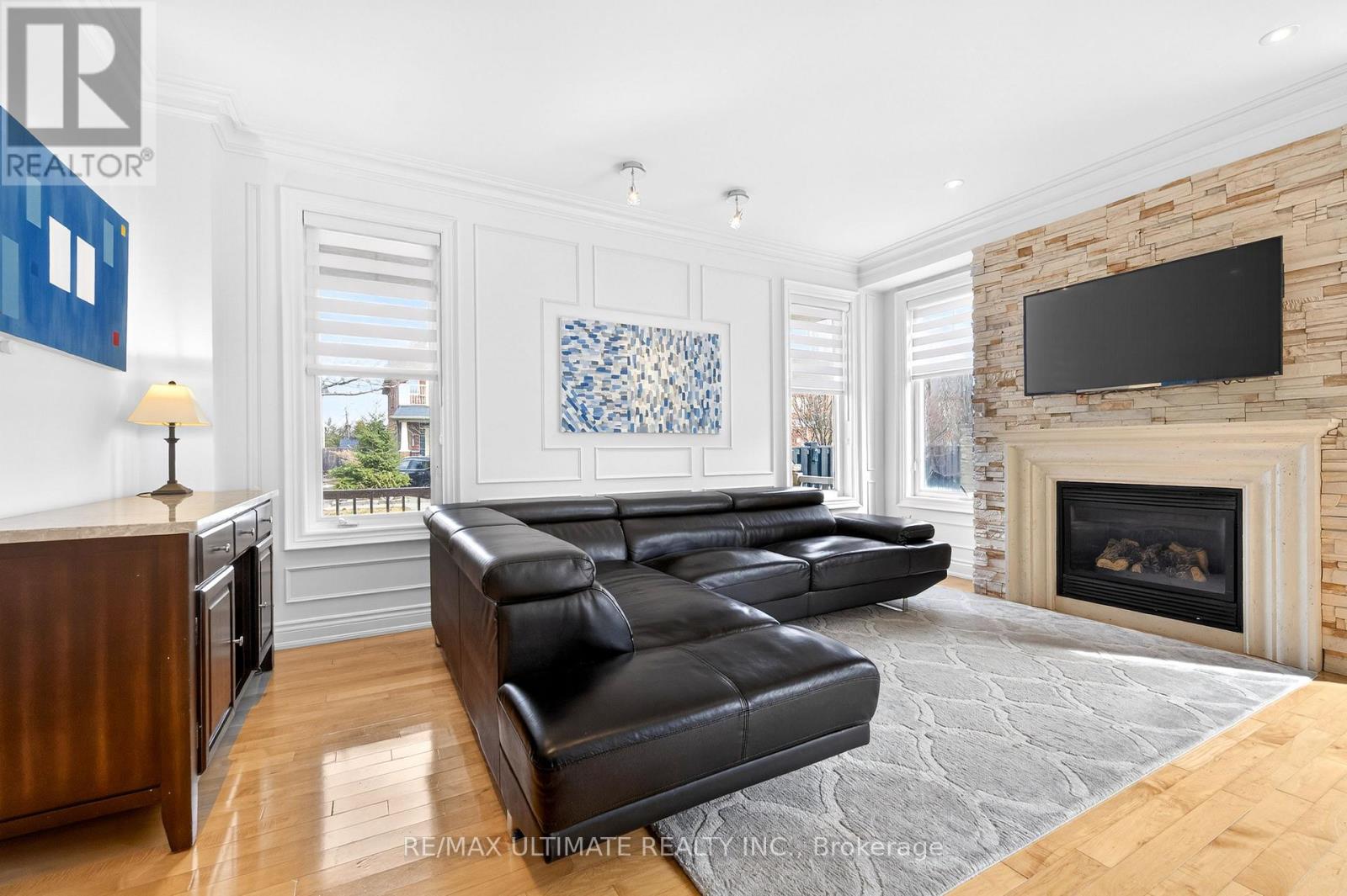 43 Pitney Avenue, Richmond Hill, Ontario  L4E 4Y5 - Photo 15 - N12918468