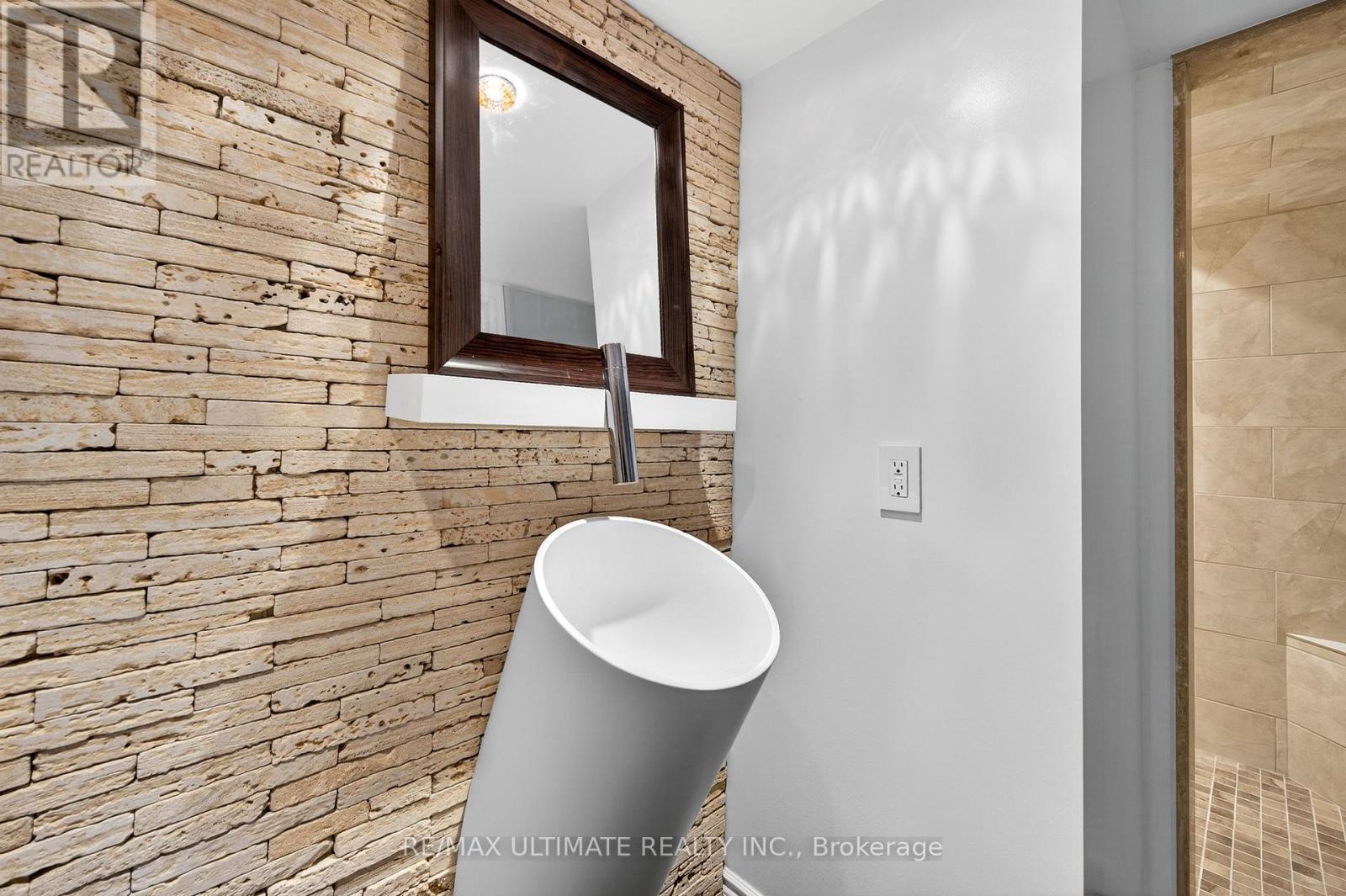 43 Pitney Avenue, Richmond Hill, Ontario  L4E 4Y5 - Photo 45 - N12918468