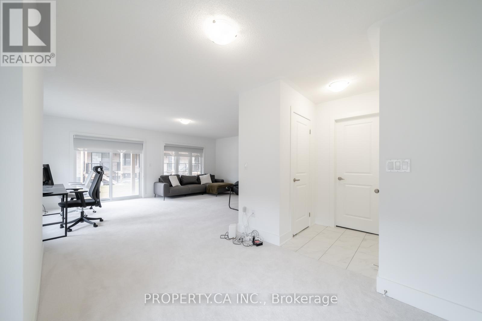 21 Gillivary Drive, Whitby, Ontario L1P 0C9 - Photo 26 - E12918286