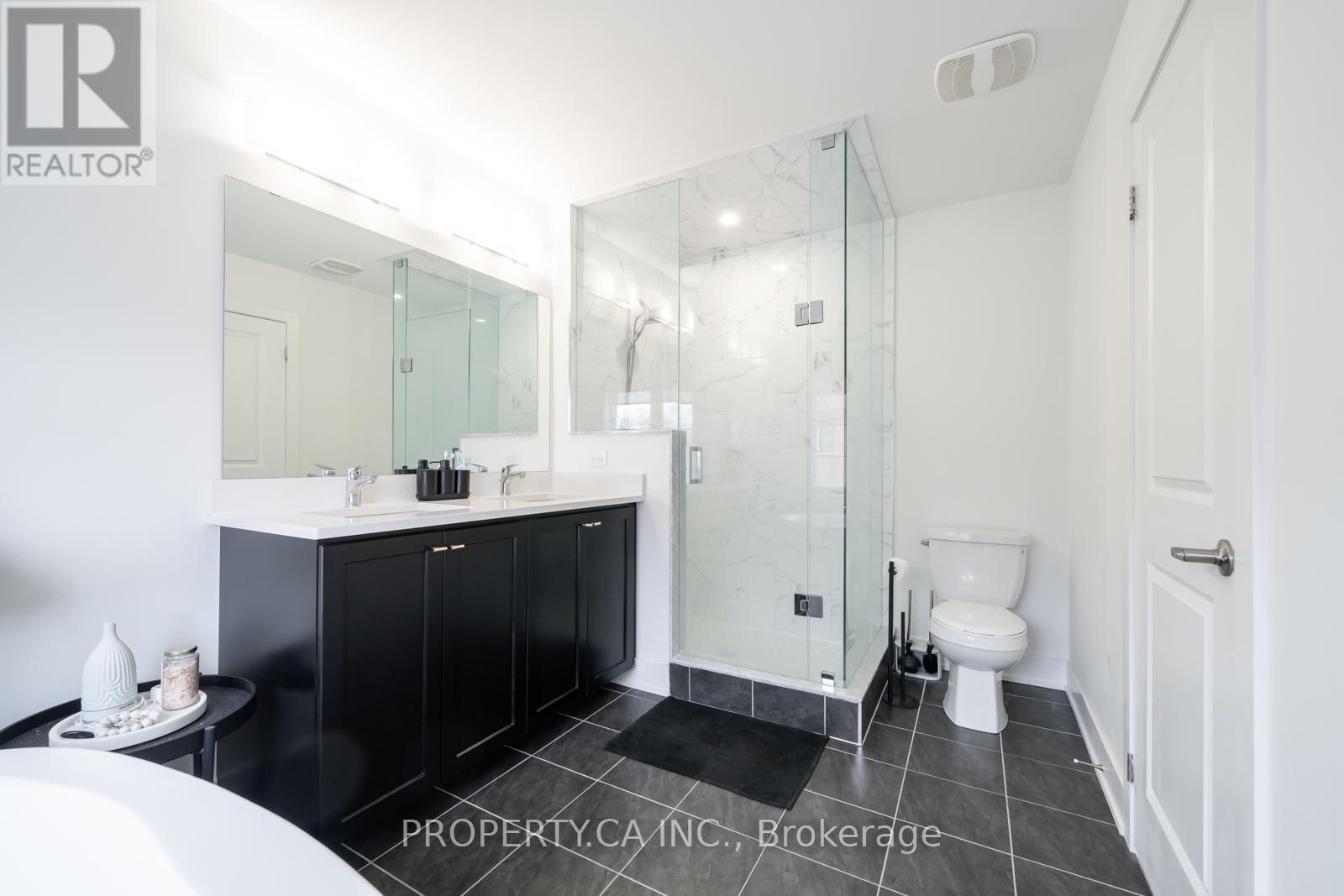 21 Gillivary Drive, Whitby, Ontario L1P 0C9 - Photo 17 - E12918286