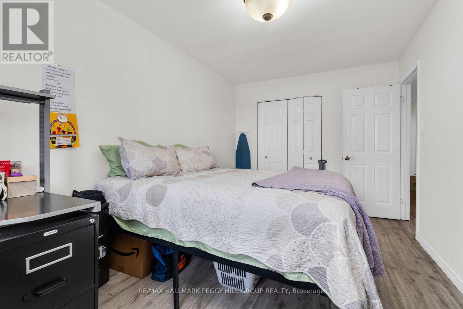 Upper - 53 Sanford Street, Barrie (Sanford), Ontario  L4N 3C3 - Photo 10 - S12918320