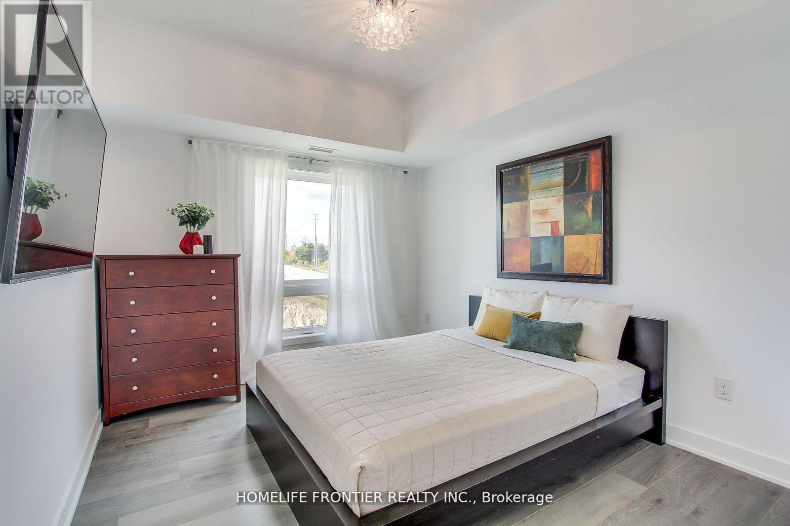 318 - 4 Spice Way, Barrie, Ontario  L9J 0M2 - Photo 18 - S12918322