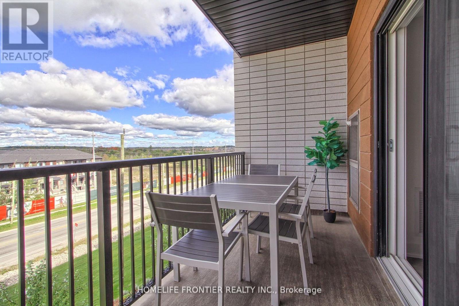 318 - 4 Spice Way, Barrie, Ontario  L9J 0M2 - Photo 22 - S12918322