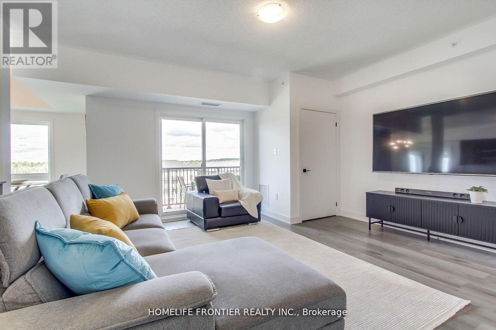 318 - 4 Spice Way, Barrie, Ontario  L9J 0M2 - Photo 6 - S12918322