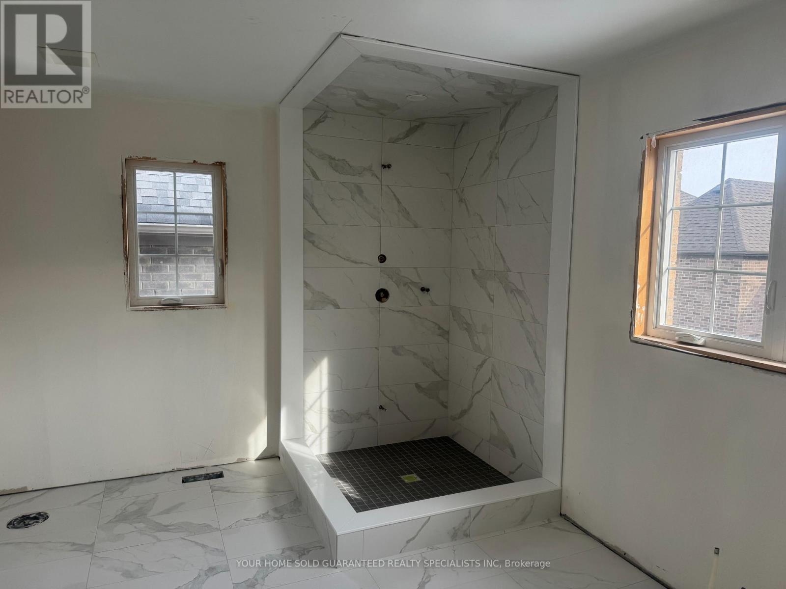 95 Calypso Avenue, Springwater, Ontario L0L 1Y3 - Photo 11 - S12481546