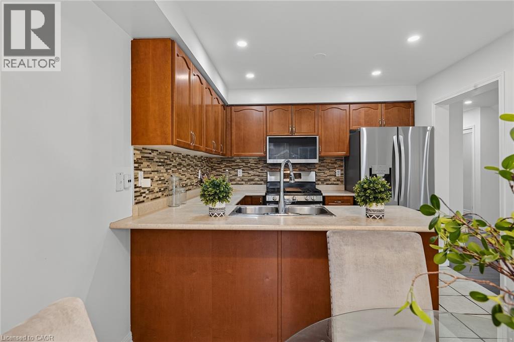 4067 Donnic Drive, Burlington, Ontario  L7M 0A5 - Photo 13 - 40814203