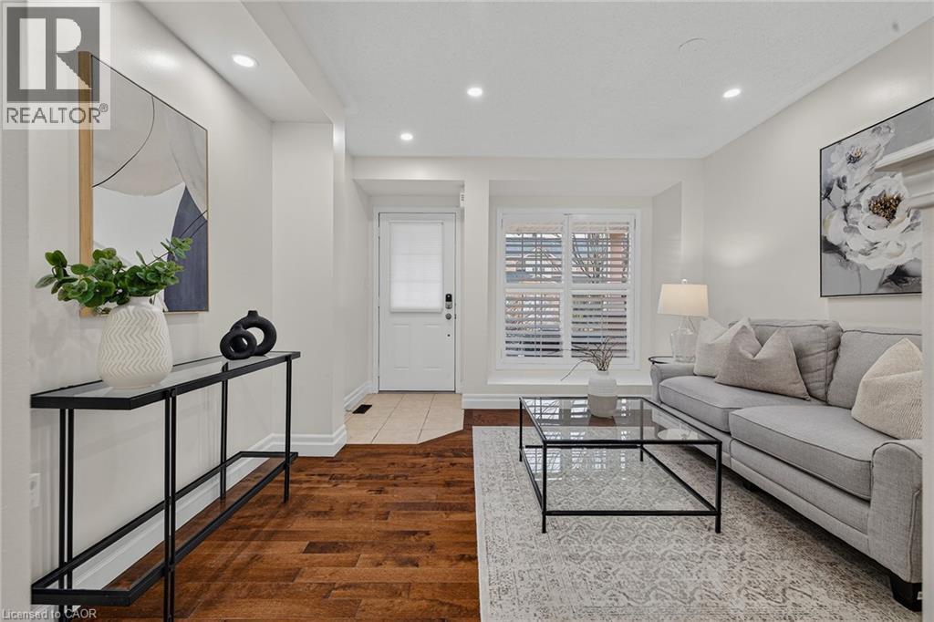 4067 Donnic Drive, Burlington, Ontario  L7M 0A5 - Photo 4 - 40814203