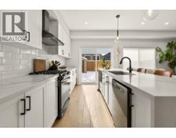 74 BOBOLINK Road, Hamilton, Ontario