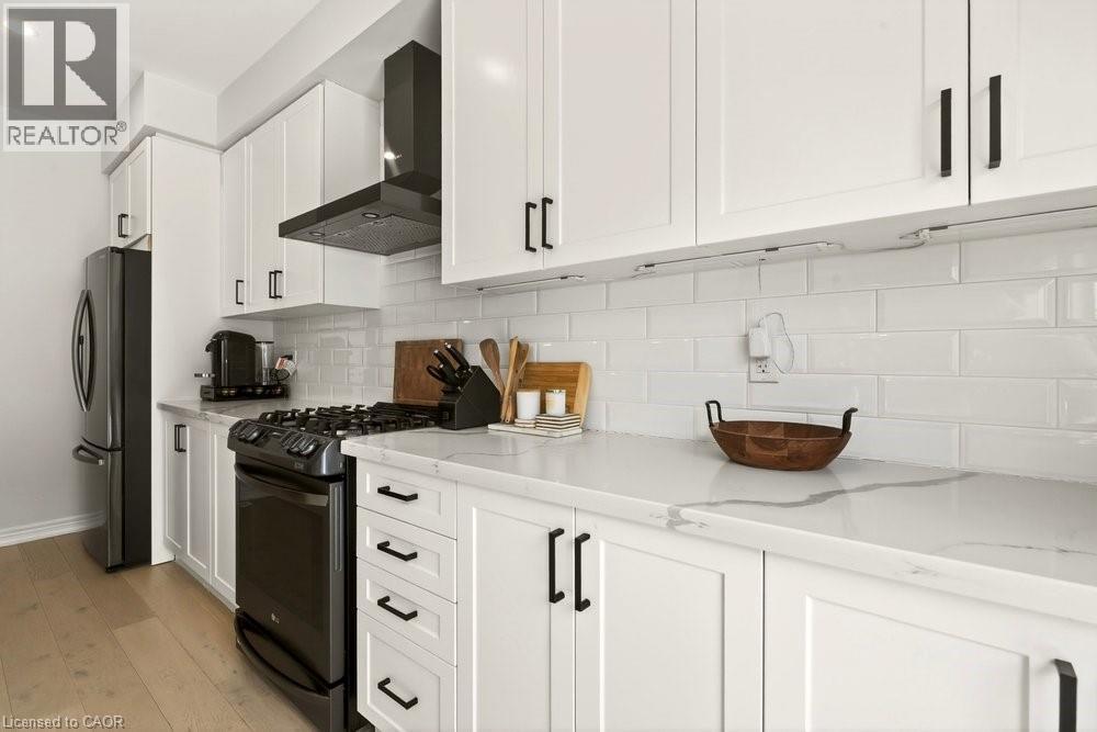 74 Bobolink Road, Hamilton, Ontario  L9A 2P5 - Photo 21 - 40804719