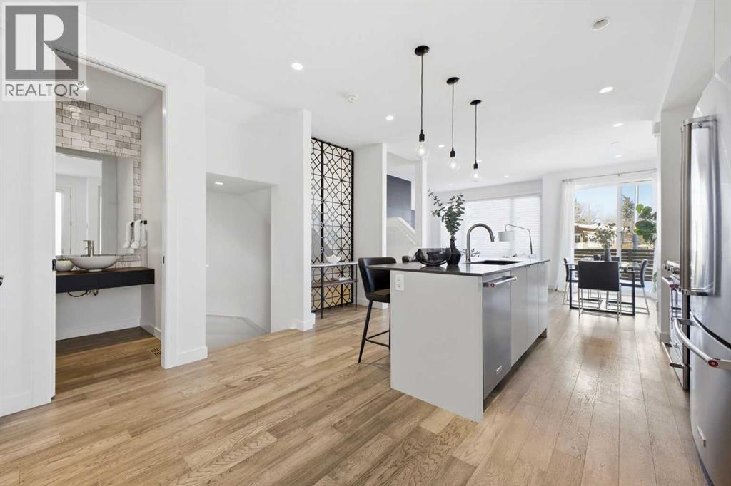 4905 16 Street Sw, Calgary, Alberta  T2T 6S6 - Photo 3 - A2290673