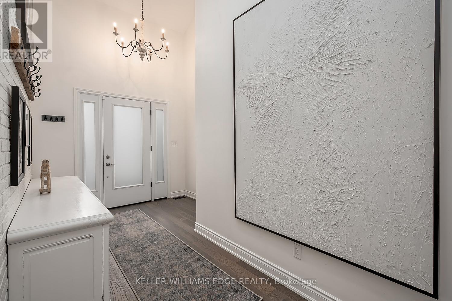 403 Smith Avenue, Burlington, Ontario  L7R 2T9 - Photo 4 - W12918162