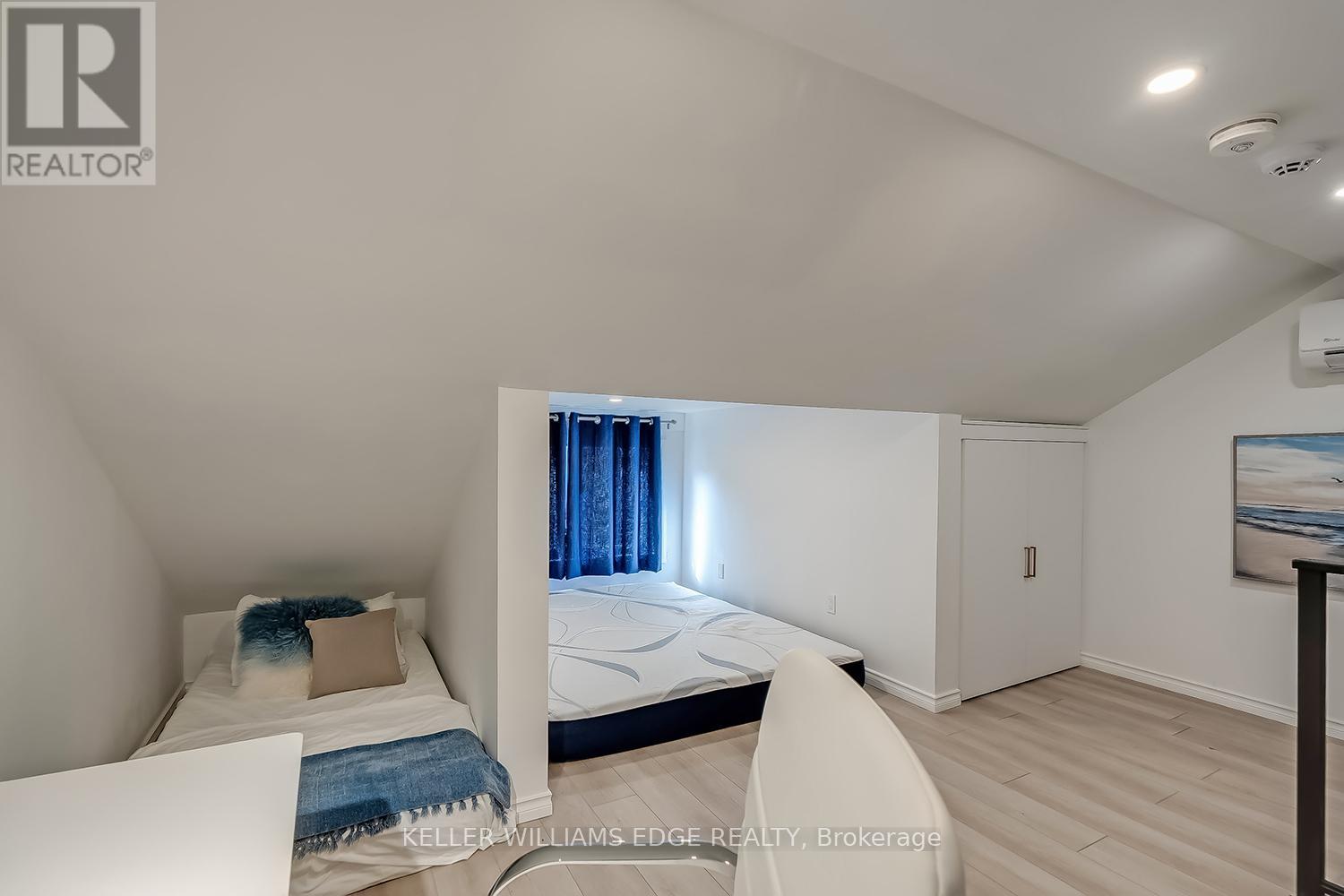 403 Smith Avenue, Burlington, Ontario  L7R 2T9 - Photo 42 - W12918162