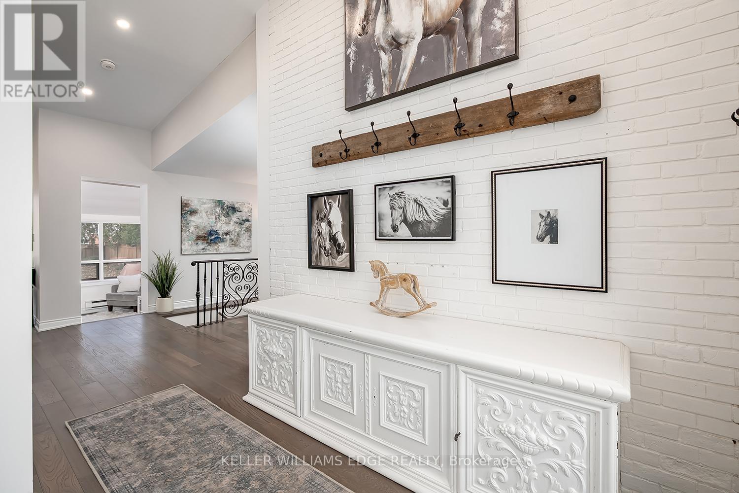 403 Smith Avenue, Burlington, Ontario  L7R 2T9 - Photo 5 - W12918162