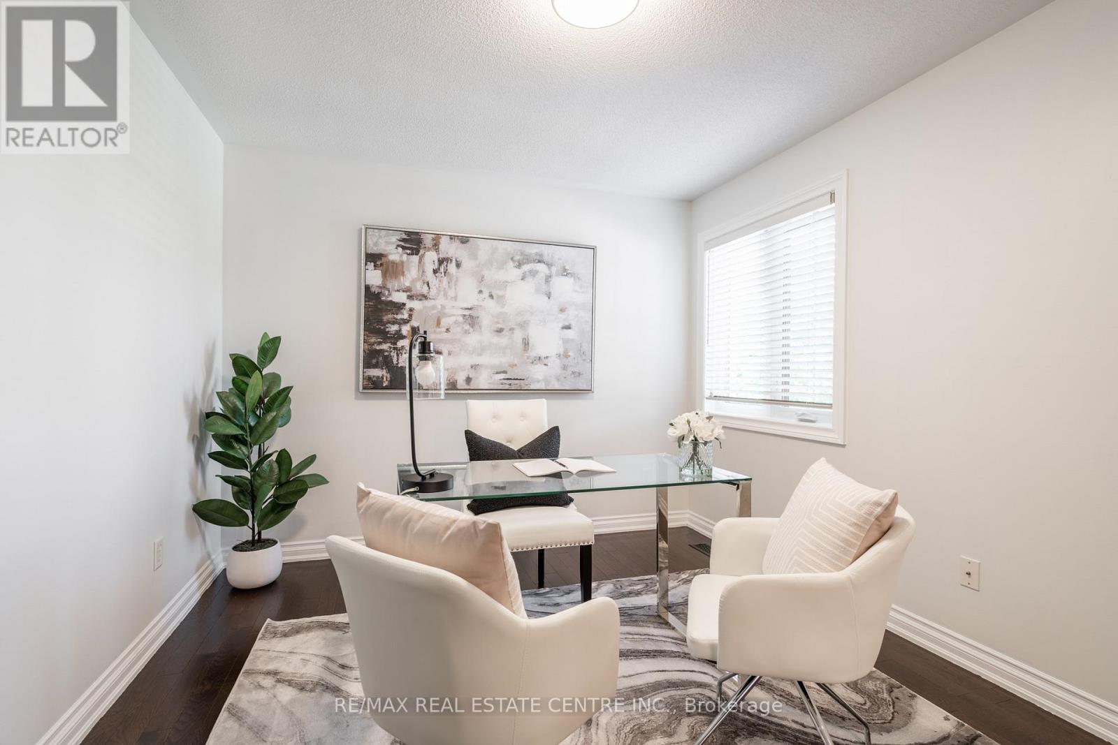 2194 Austin Court, Burlington, Ontario  L7L 6V6 - Photo 25 - W12918276