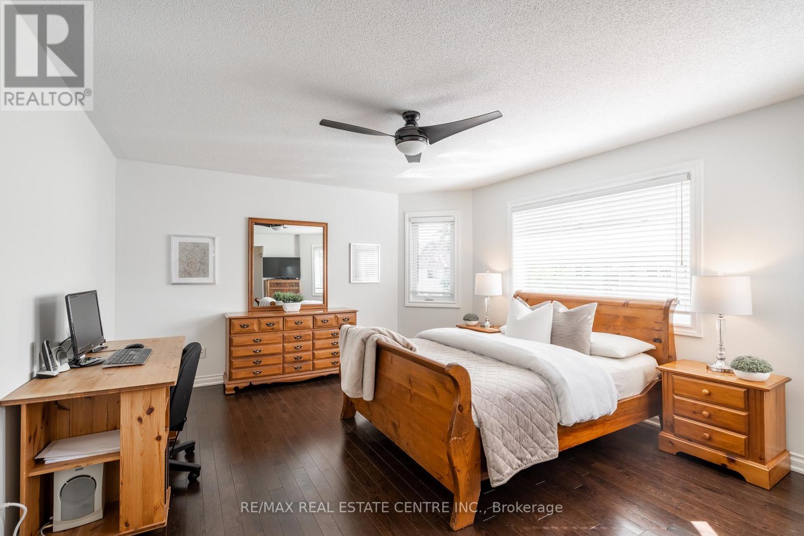 2194 Austin Court, Burlington, Ontario  L7L 6V6 - Photo 27 - W12918276