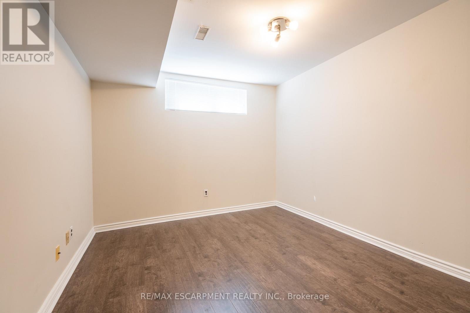 2 - 2400 Whaley Drive, Mississauga (Cooksville), Ontario  L5B 2B5 - Photo 15 - W12918292