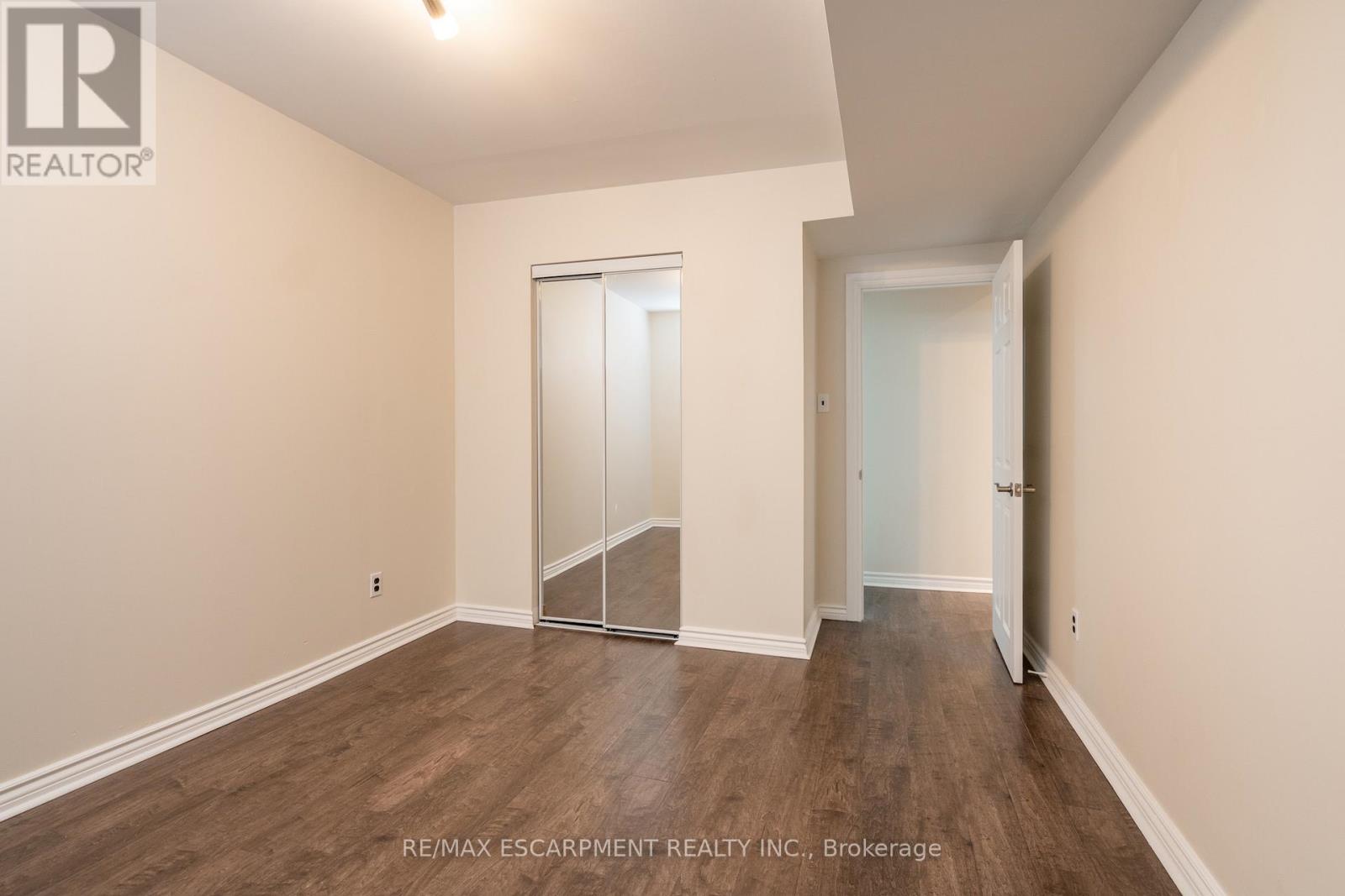 2 - 2400 Whaley Drive, Mississauga (Cooksville), Ontario  L5B 2B5 - Photo 16 - W12918292