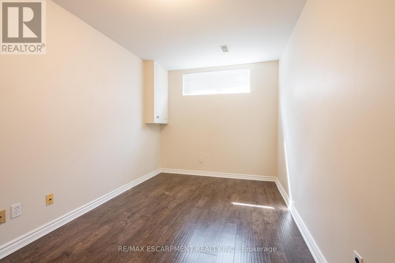 2 - 2400 Whaley Drive, Mississauga (Cooksville), Ontario  L5B 2B5 - Photo 17 - W12918292