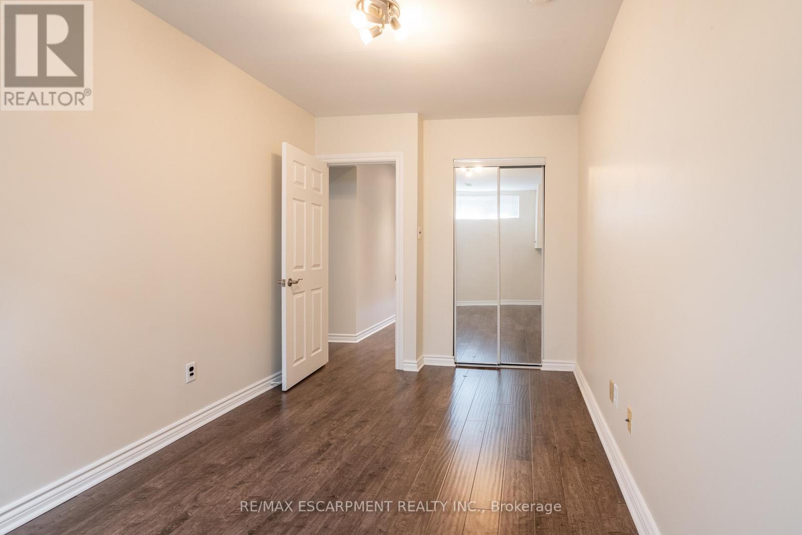 2 - 2400 Whaley Drive, Mississauga (Cooksville), Ontario  L5B 2B5 - Photo 18 - W12918292