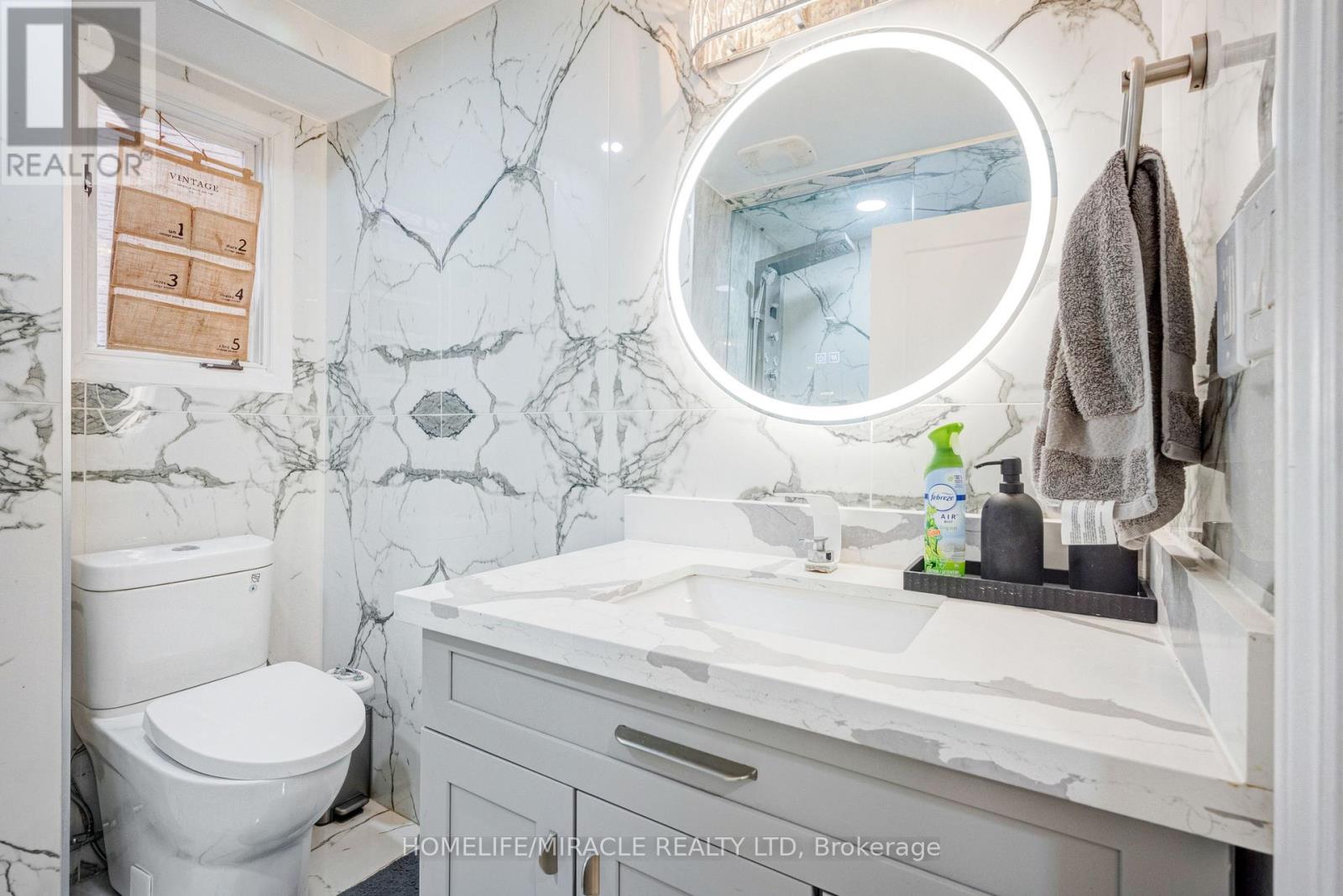 204 Sheraton Court, Oakville (Br Bronte), Ontario  L6L 5N3 - Photo 30 - W12918294