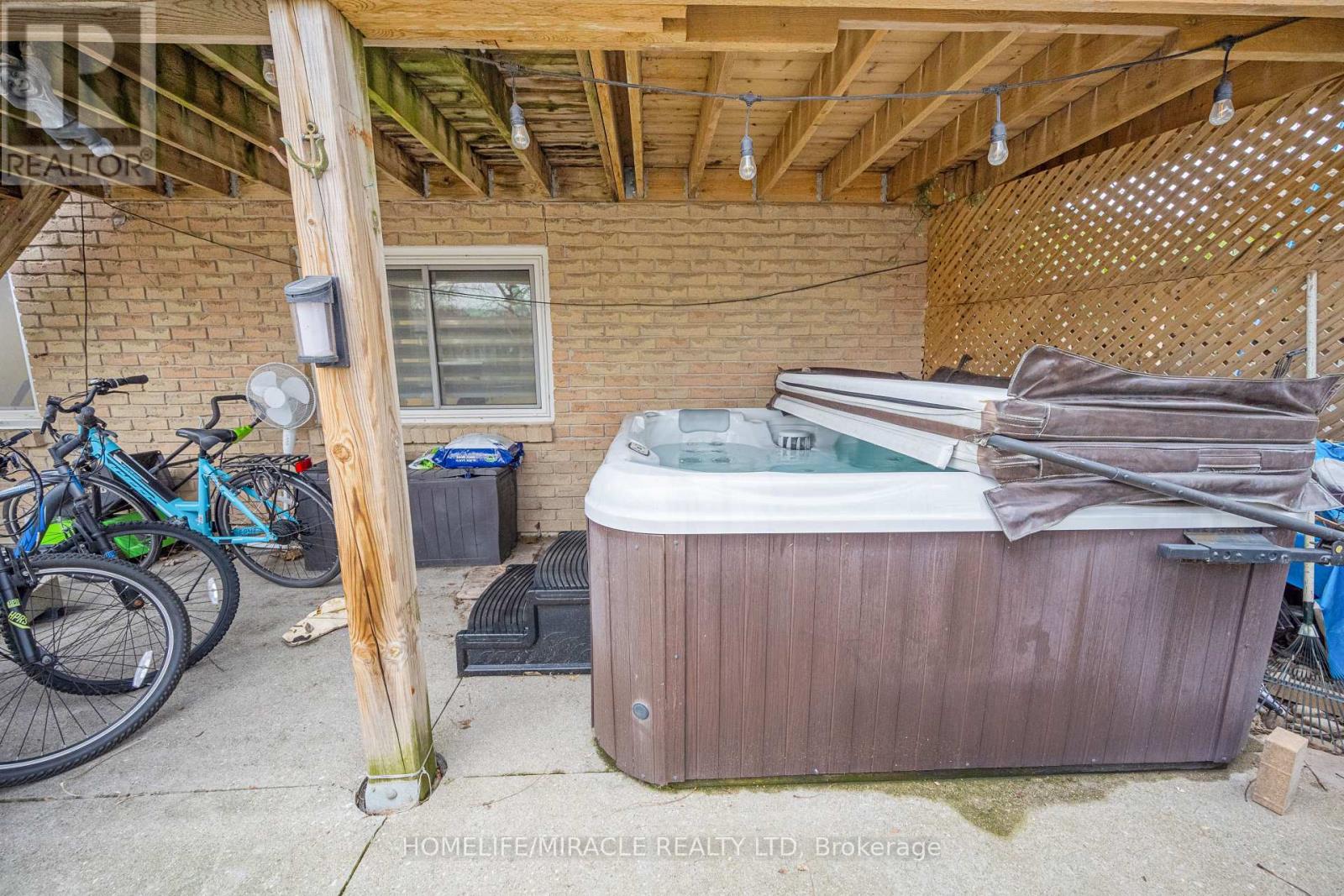 204 Sheraton Court, Oakville (Br Bronte), Ontario  L6L 5N3 - Photo 45 - W12918294