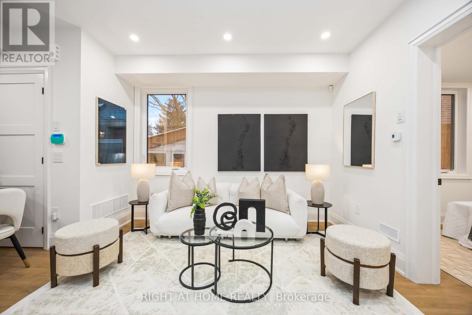 34a Morningside Avenue, Toronto, Ontario  M6S 1C4 - Photo 23 - W12918390