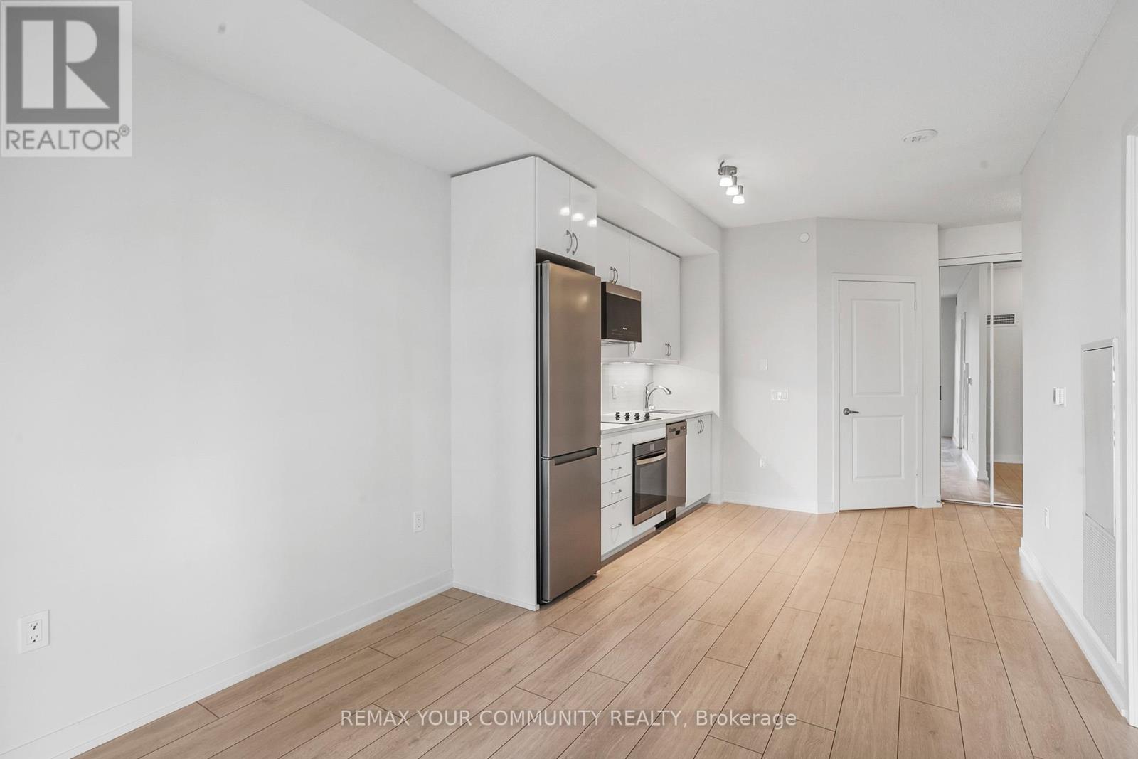 1206 - 38 Annie Craig Drive, Toronto (Mimico), Ontario  M8V 0G9 - Photo 4 - W12918398