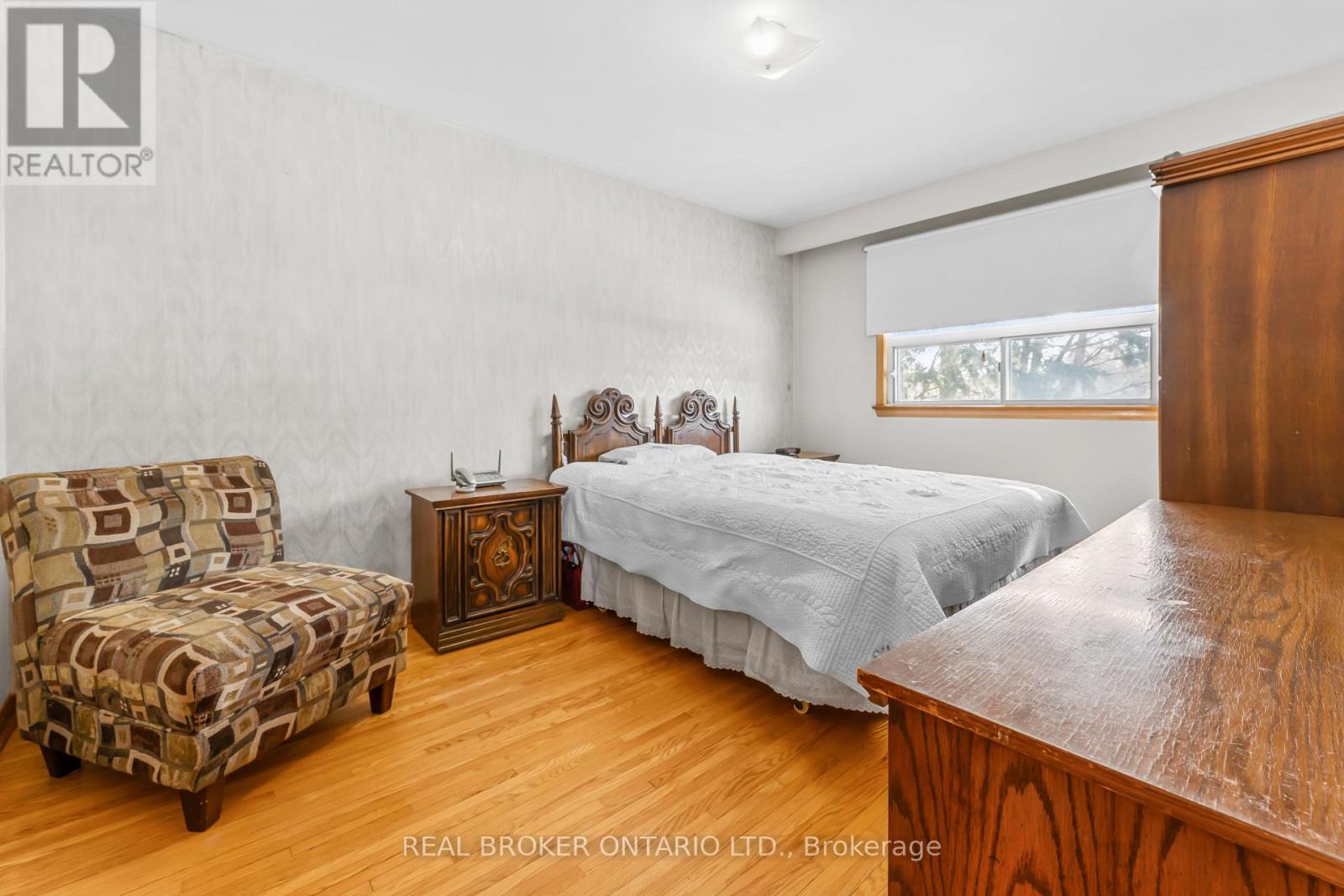 23 Beaumaris Crescent, Toronto, Ontario M9R 1N7 - Photo 14 - W12918410