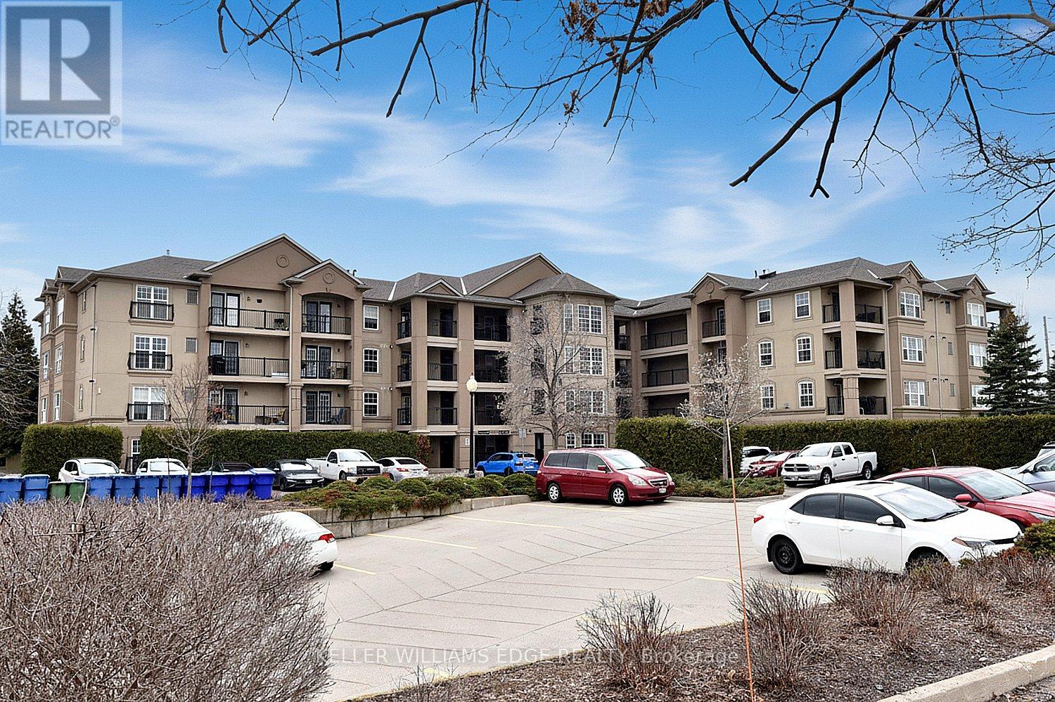 203 - 2045 Appleby Line, Burlington, Ontario  L7L 7G9 - Photo 2 - W12918422