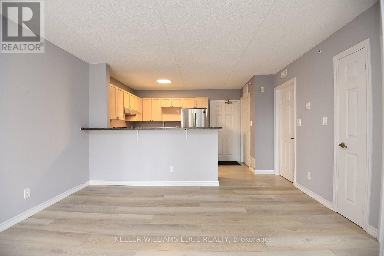 203 - 2045 Appleby Line, Burlington, Ontario  L7L 7G9 - Photo 7 - W12918422