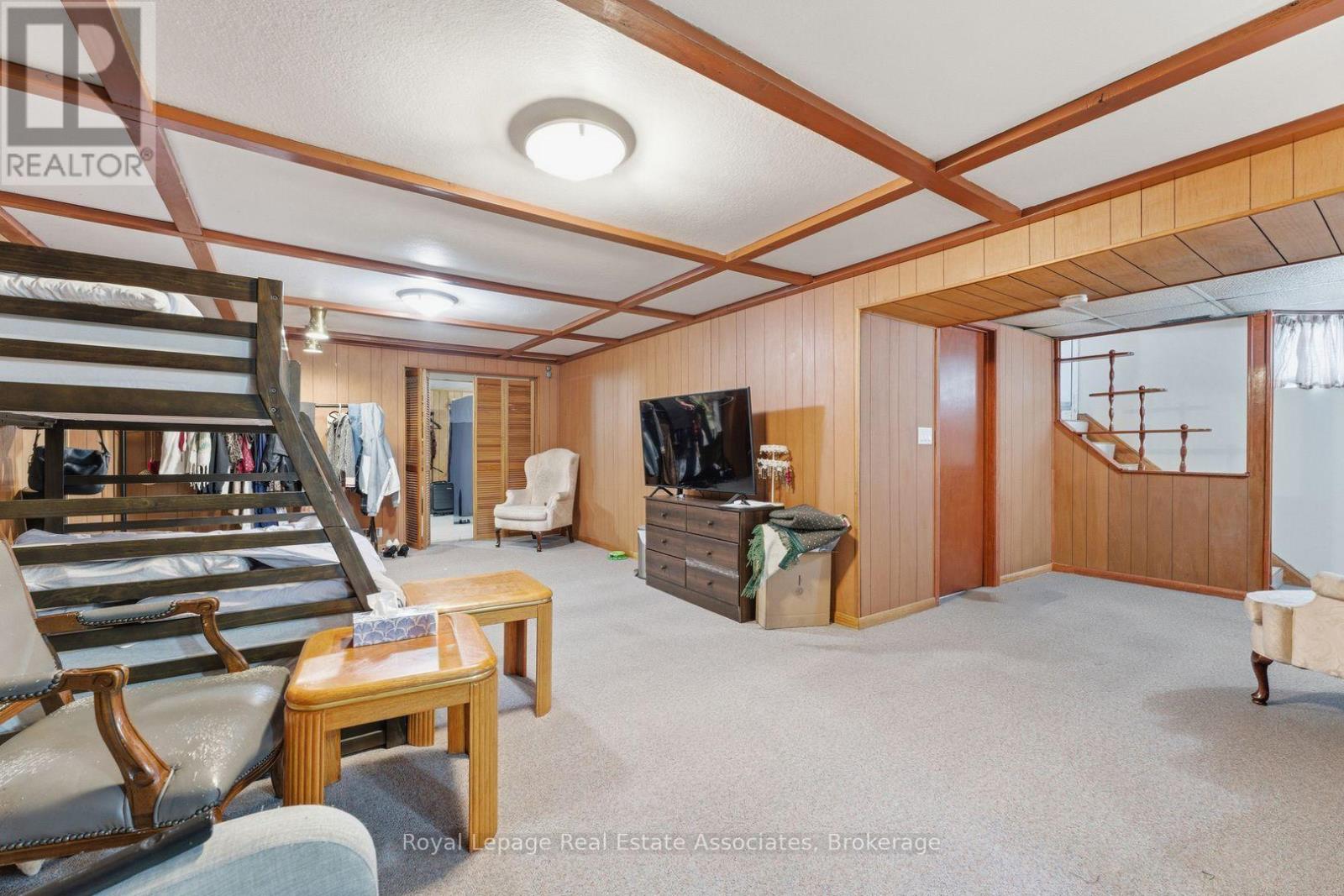 652 Eversley Drive, Mississauga, Ontario  L5A 2C9 - Photo 23 - W12918434