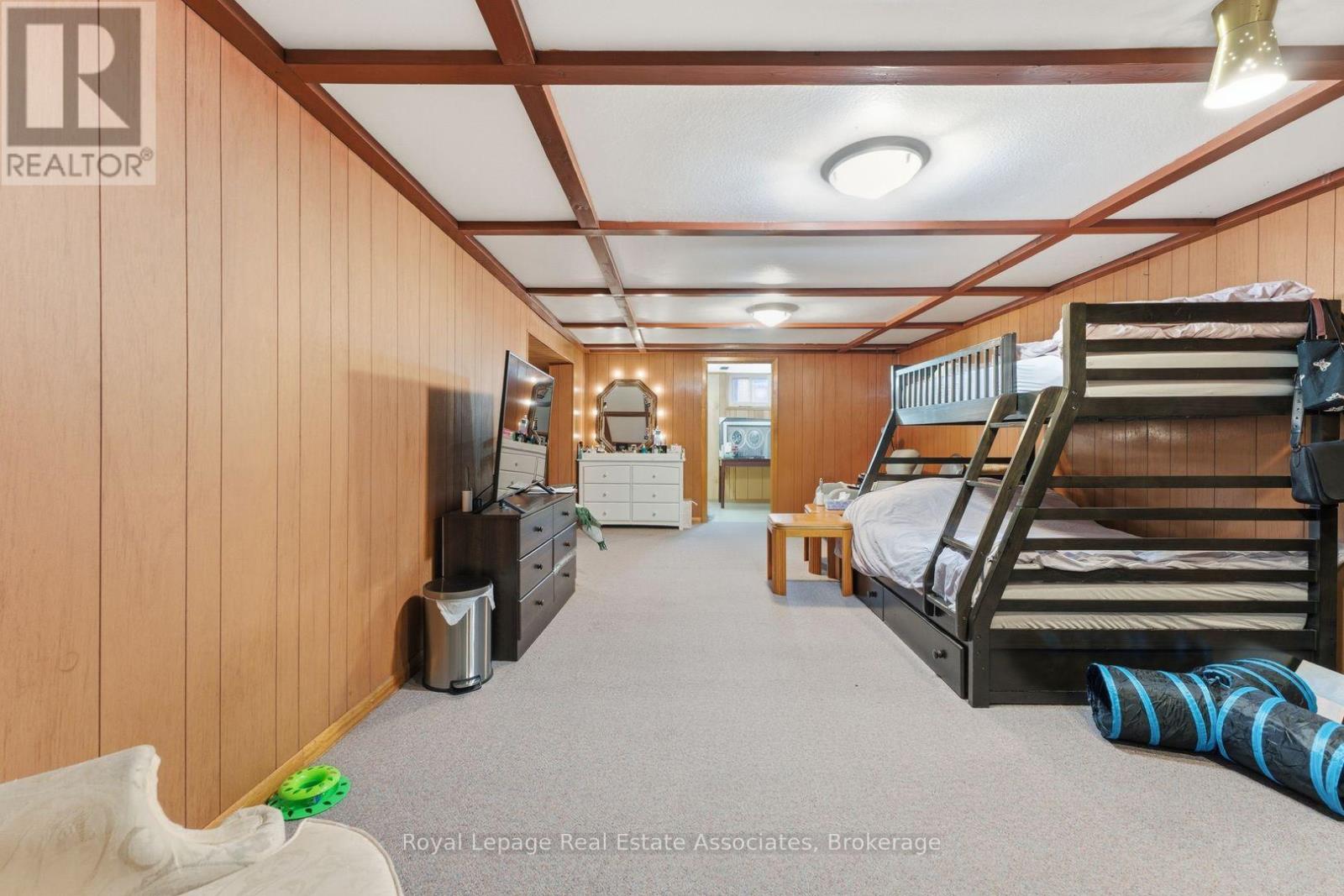 652 Eversley Drive, Mississauga, Ontario  L5A 2C9 - Photo 24 - W12918434