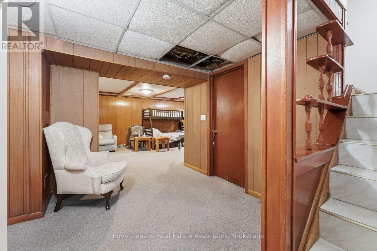 652 Eversley Drive, Mississauga, Ontario  L5A 2C9 - Photo 29 - W12918434