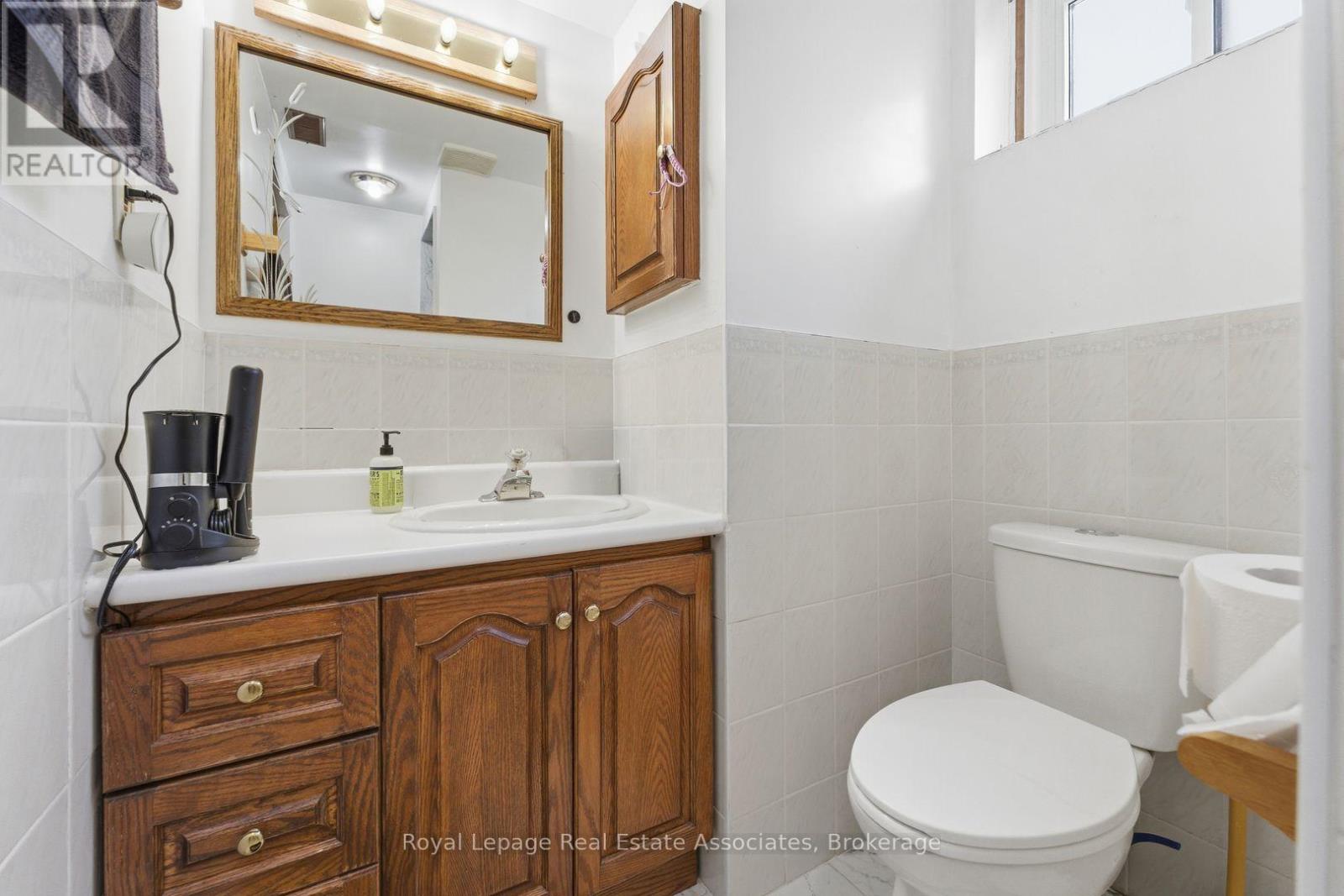 652 Eversley Drive, Mississauga, Ontario  L5A 2C9 - Photo 30 - W12918434