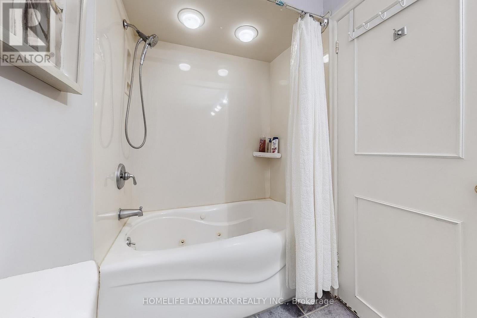 173 Dunwoody Drive, Oakville (Mo Morrison), Ontario  L6J 4G5 - Photo 16 - W12918438