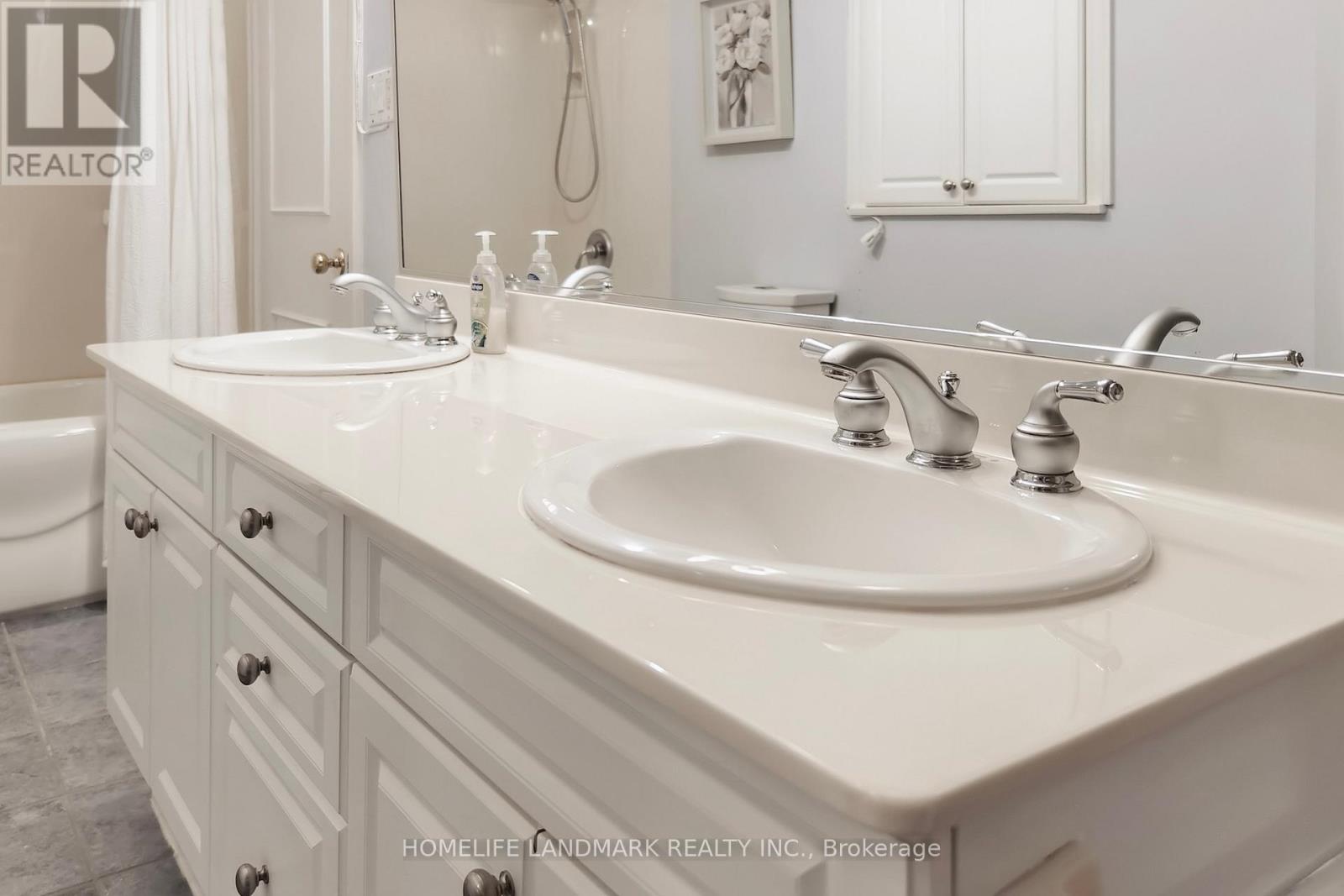 173 Dunwoody Drive, Oakville (Mo Morrison), Ontario  L6J 4G5 - Photo 17 - W12918438