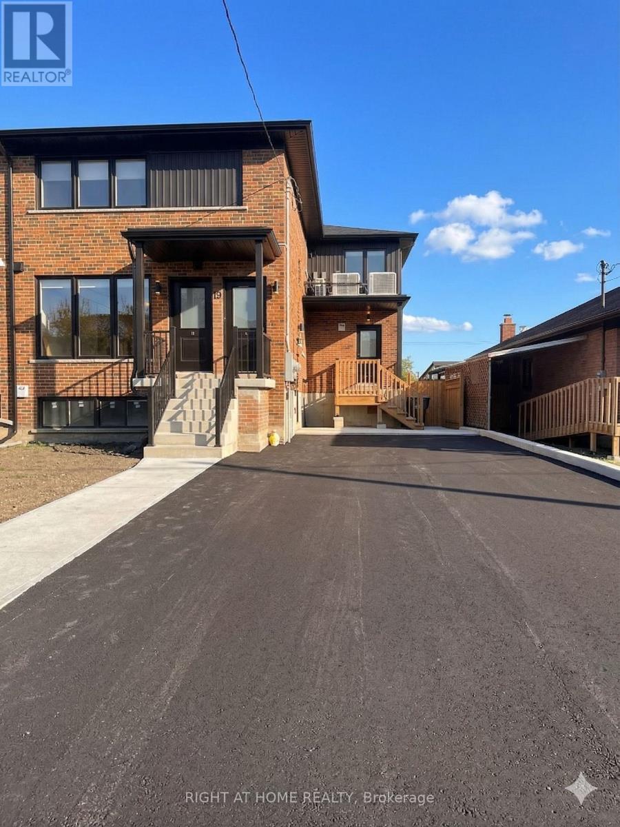 1B - 19 ARROWSMITH AVENUE, Toronto, Ontario