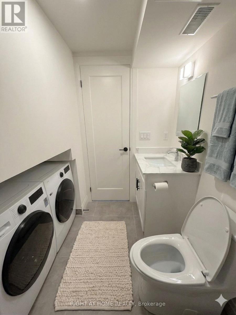 1b - 19 Arrowsmith Avenue, Toronto, Ontario  M6M 2W8 - Photo 14 - W12918470