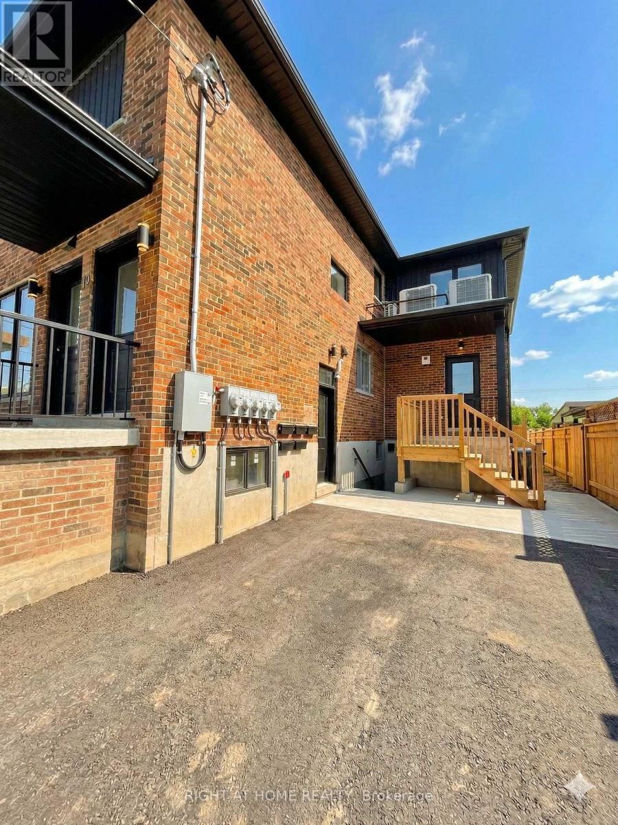 1b - 19 Arrowsmith Avenue, Toronto, Ontario  M6M 2W8 - Photo 2 - W12918470